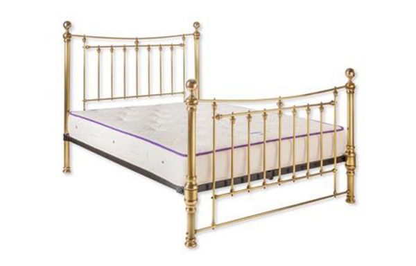 Brass Bed – Victoria